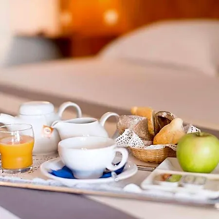 Garden Hotel 4*