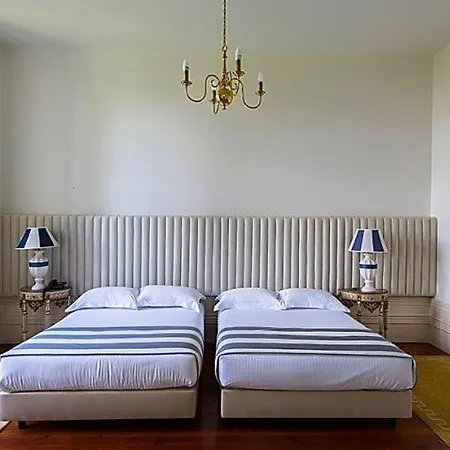 Garden Hotel 4*